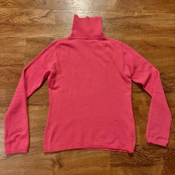 Charter Club 100% Cashmere Turtleneck Sweater - Picture 8 of 8